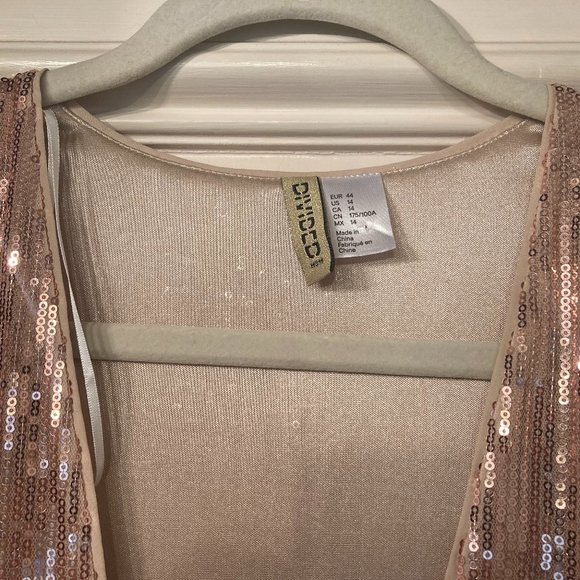 Dress - Picture 2 of 4